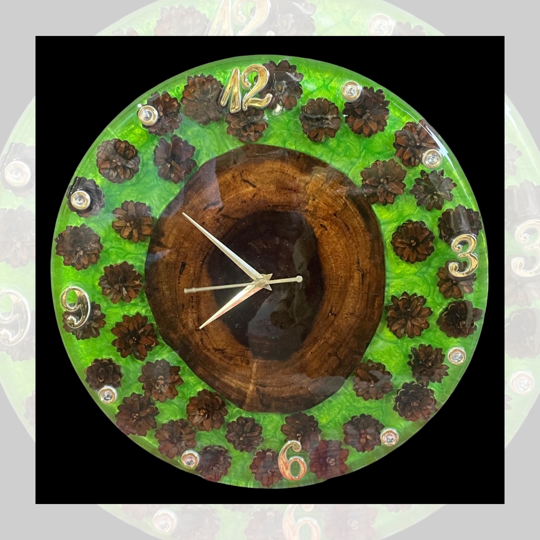 Green And Gold Border Resin Clock